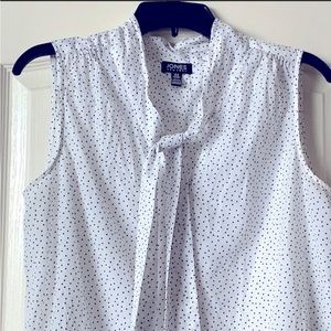 Jones New York Sleeveless White Polka Dot Bow Tie Top